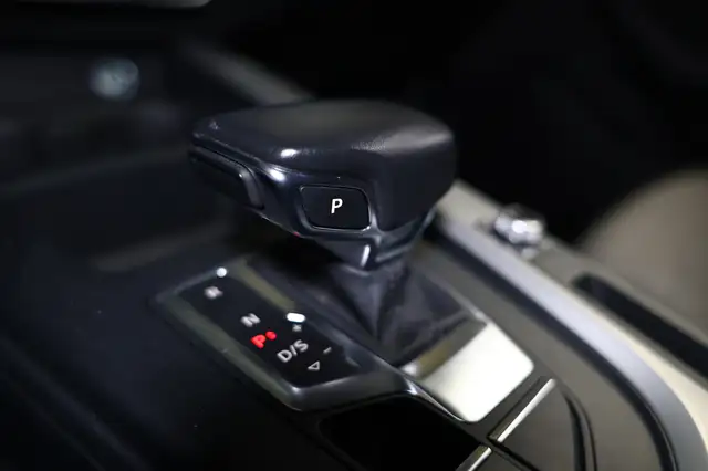 Audi A4 view 28