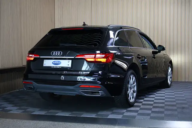 Audi A4 view 3