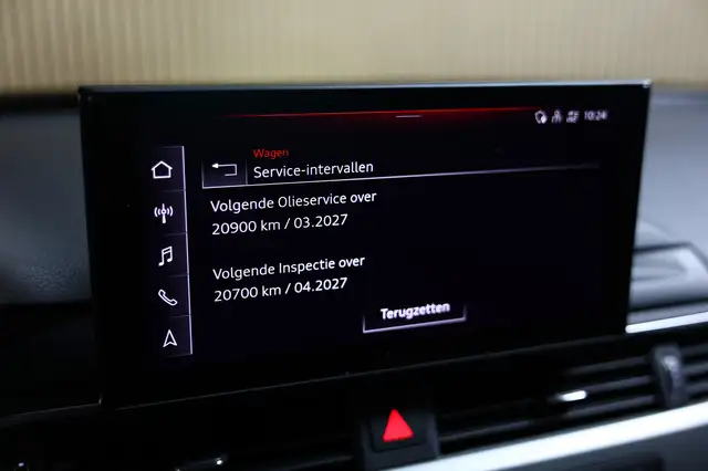 Audi A4 view 20