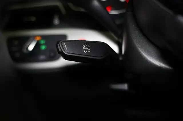 Audi A4 view 13