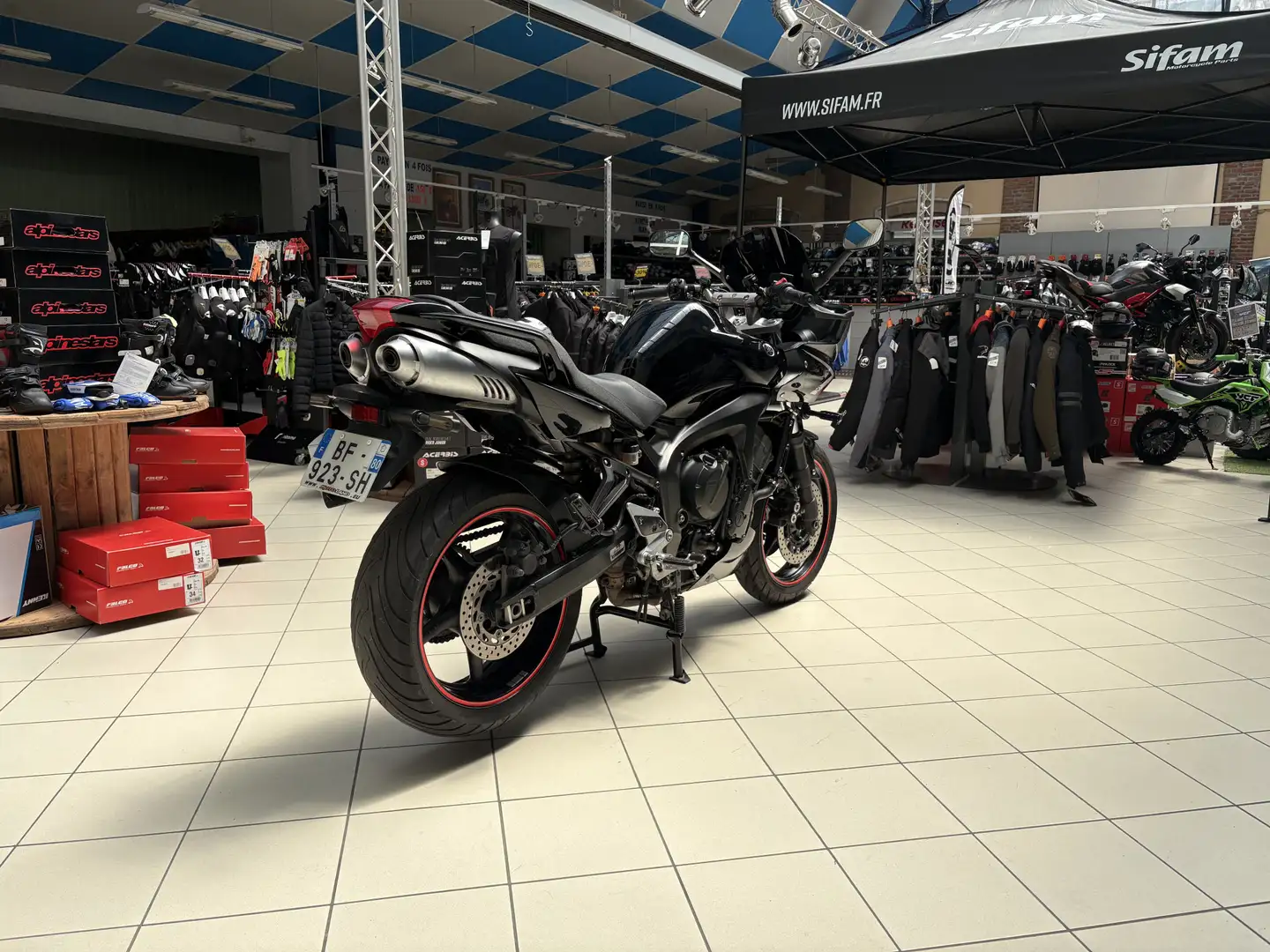 Yamaha FZ 6 Noir - 2