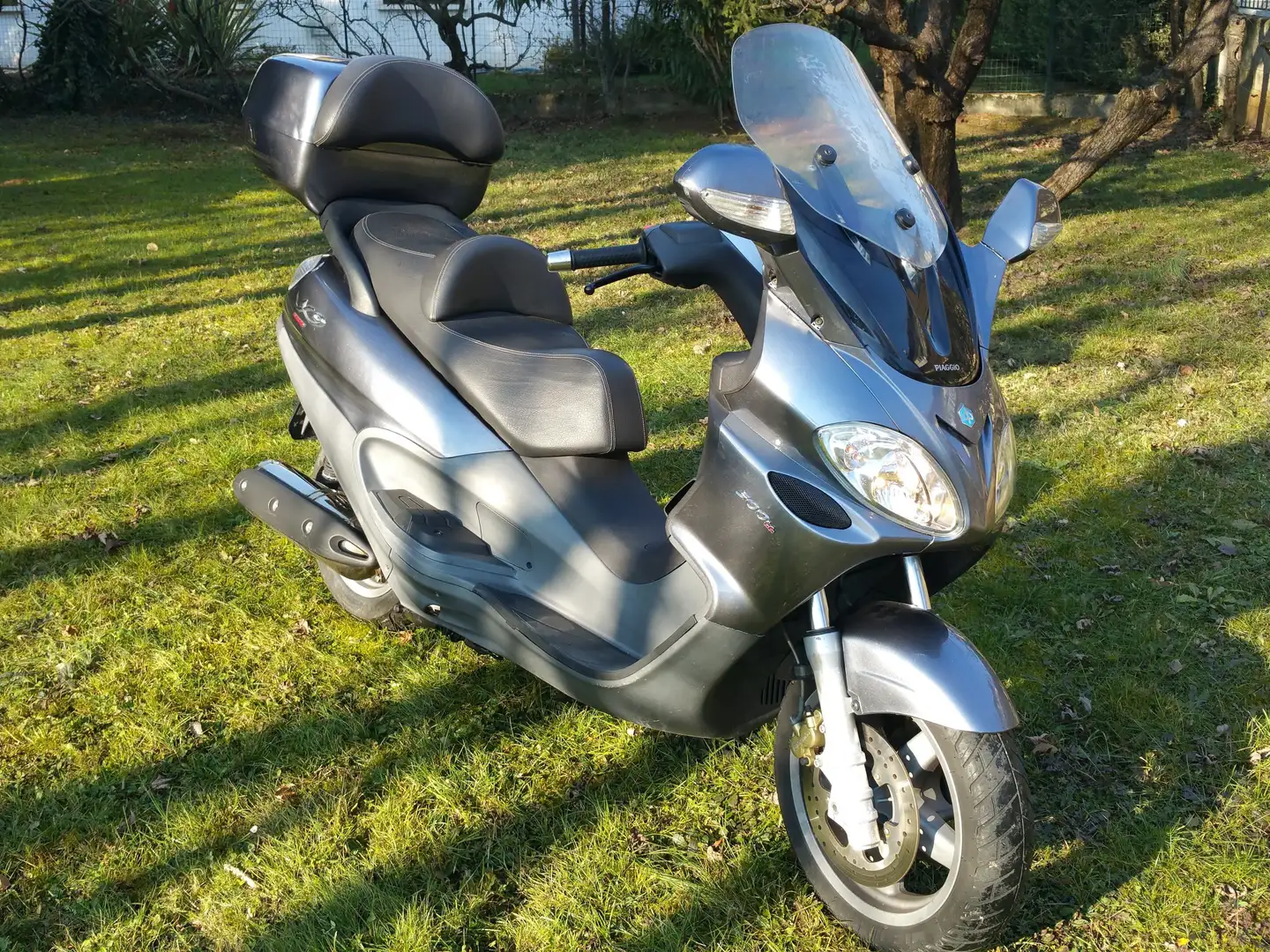 Piaggio X 9 Evolution ABS Gris - 2