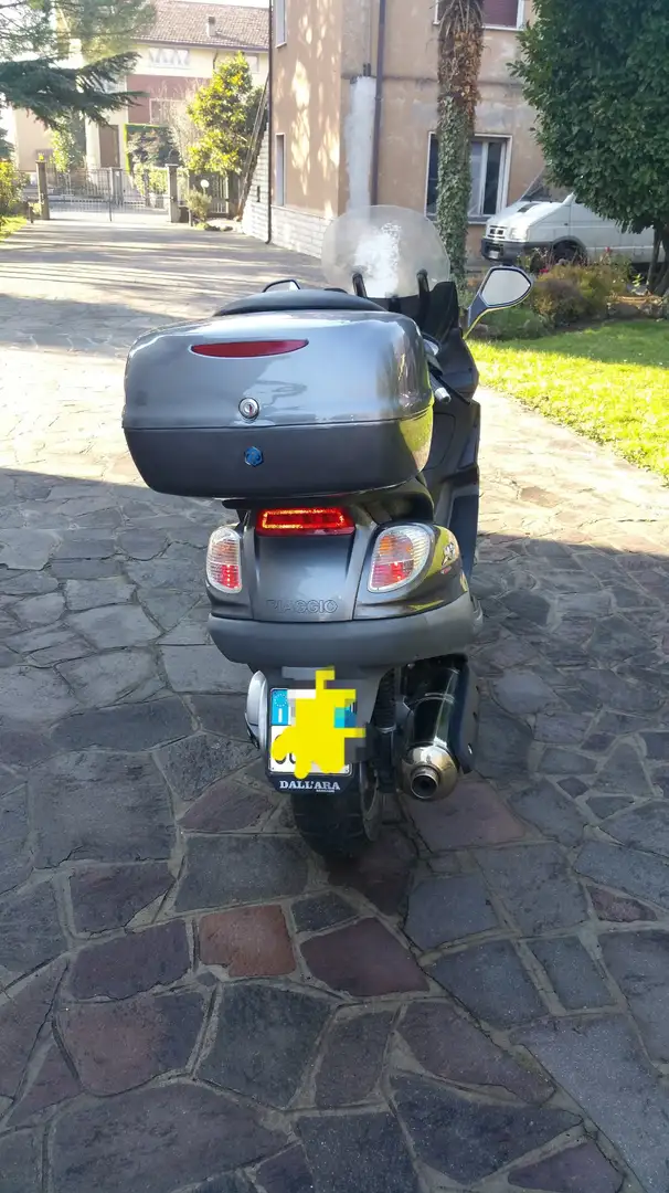 Piaggio X 9 Evolution ABS Grijs - 1
