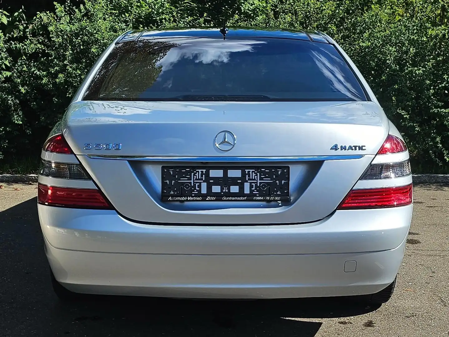 Mercedes-Benz S 500 S 500 lang 4MATIC Aut. Silber - 2