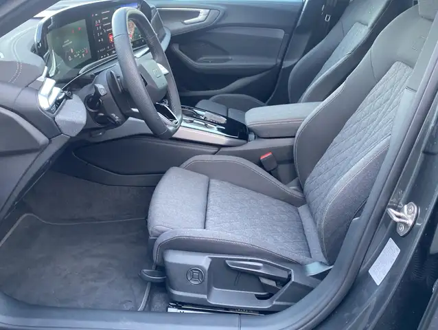 Audi A5 view 5