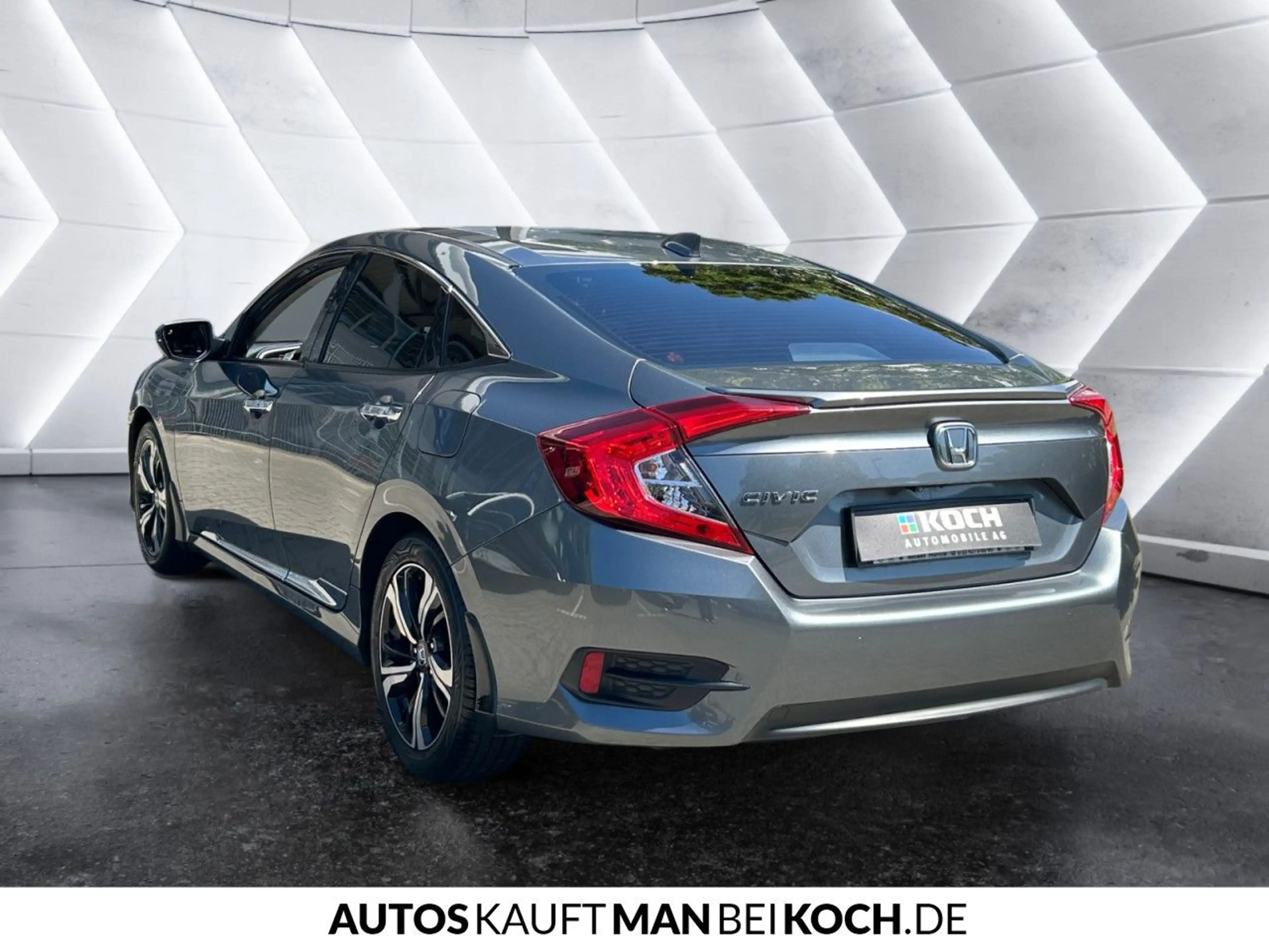 Honda Civic 1.5 i-VTEC Turbo Executive LED GSD DAB NAVI — photo 4