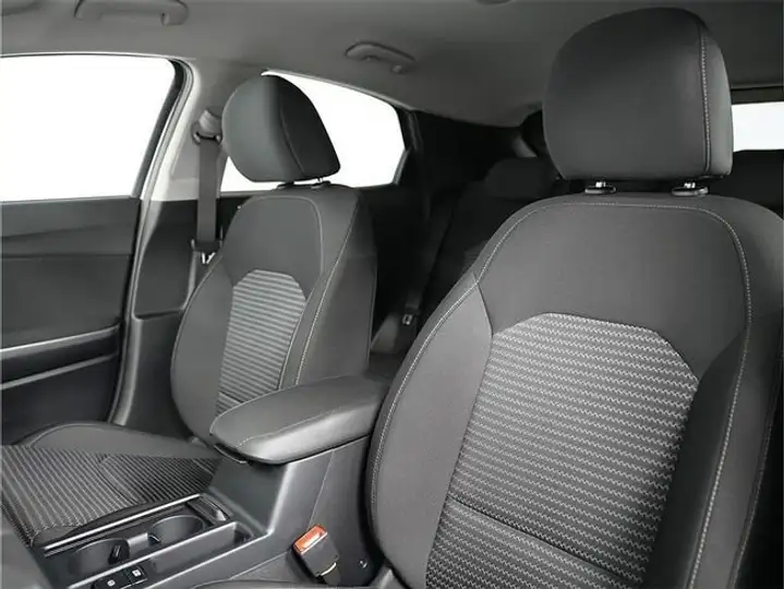 Kia XCeed 2025, foto 18