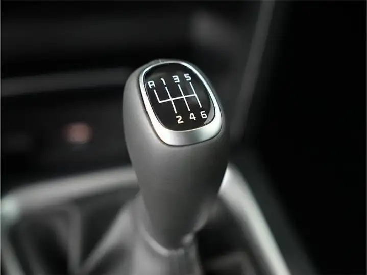 Kia XCeed 2025, foto 15