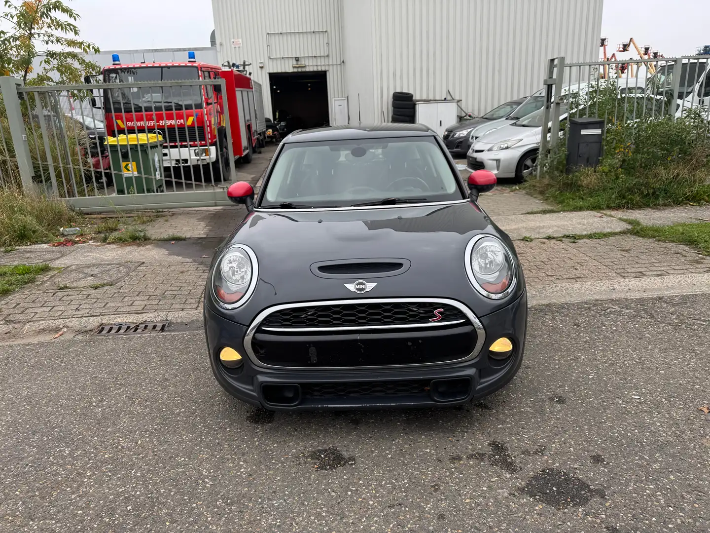 MINI Cooper SD Gris - 2