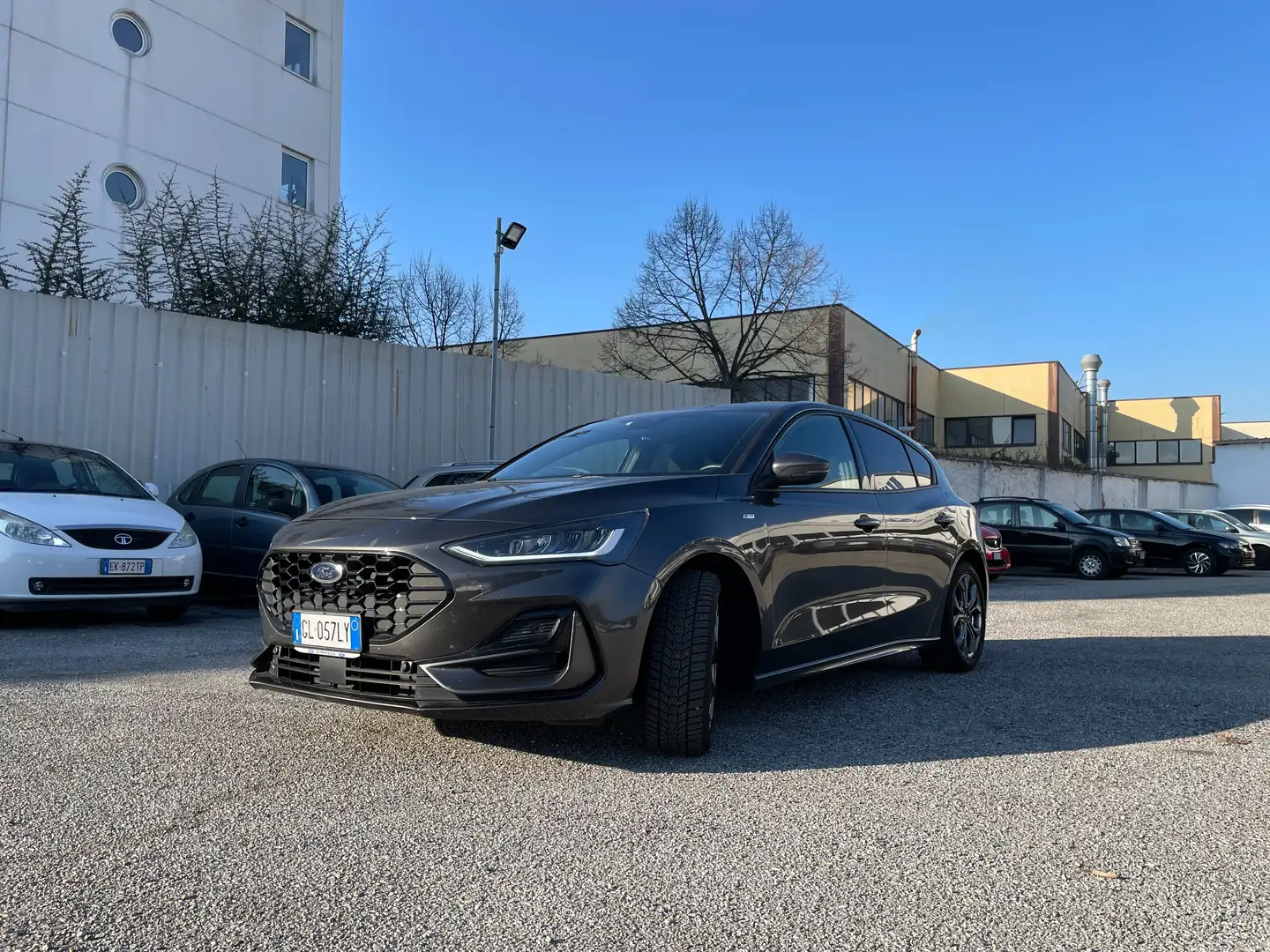 Ford Focus 1.0 EcoBoost Hybrid ST-Line 125CV Gris - 2