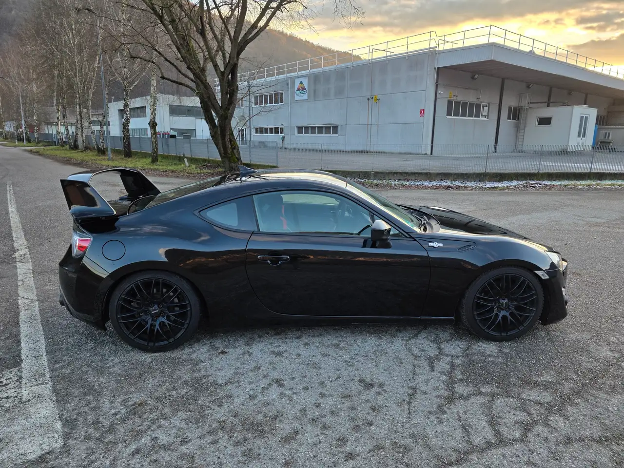 TOYOTA GT86 GT86 2.0 200 ch - BVM - VOLANT CUIR - AERO KIT ORIGINALE TOYOTA