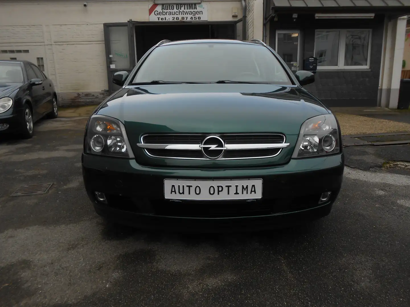 Opel Vectra 1.8 Caravan Edition / PDC / AHK Verde - 1