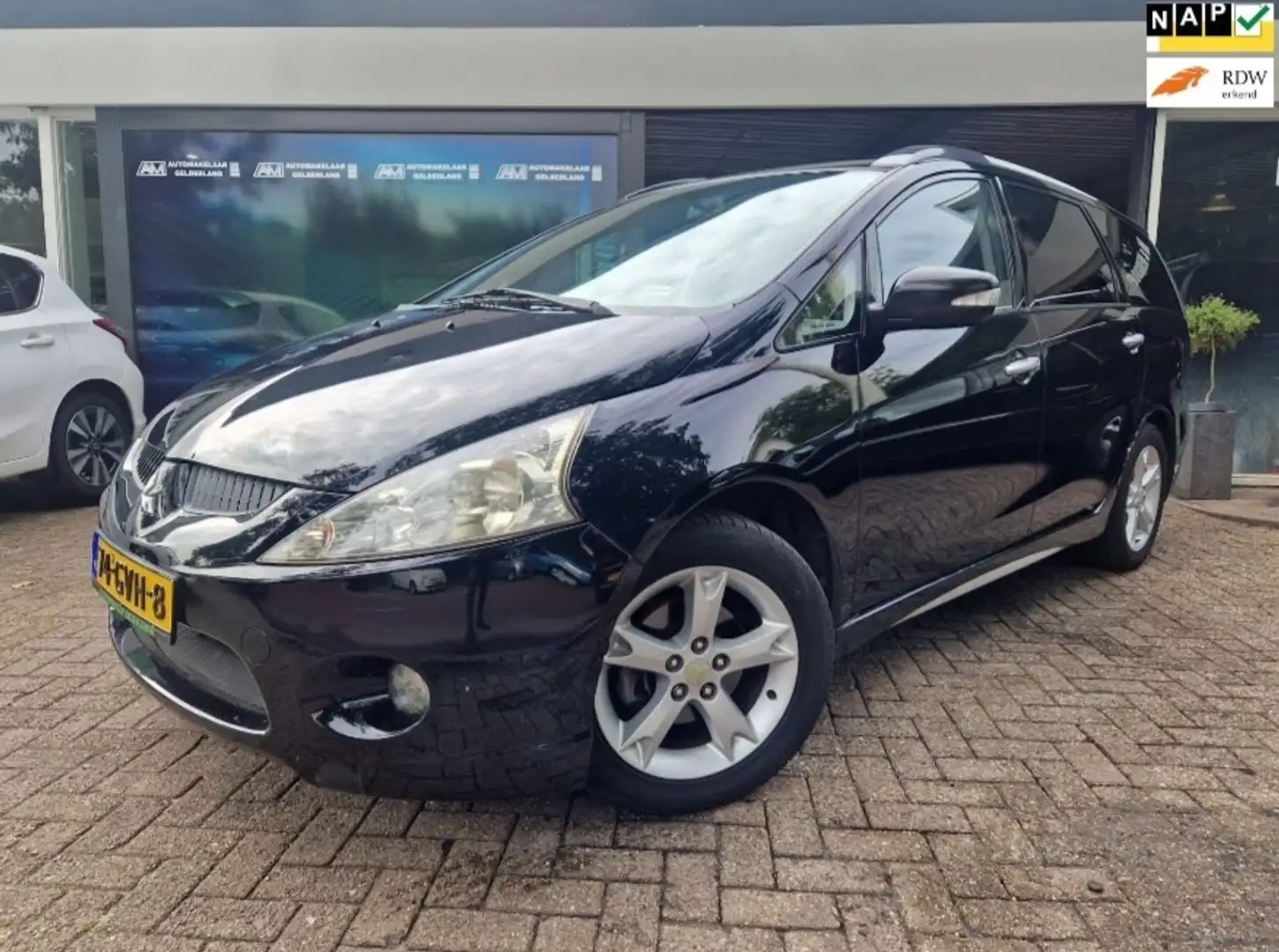 Mitsubishi Grandis Grandis 2.4-16V InSport Black - 1