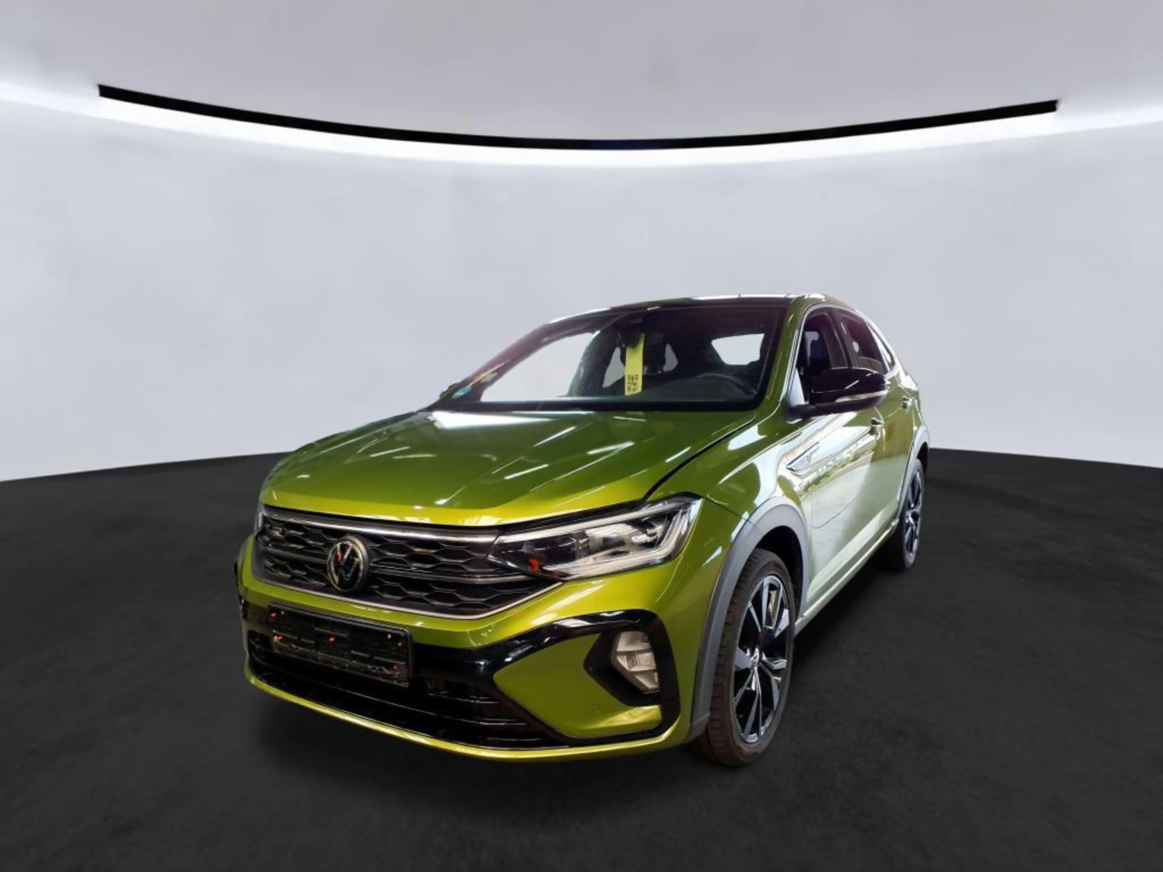 Volkswagen Taigo 1.5 TSI R-Line DSG Navi+Pano+SHZ+R-Kam+ACC+ — photo 3