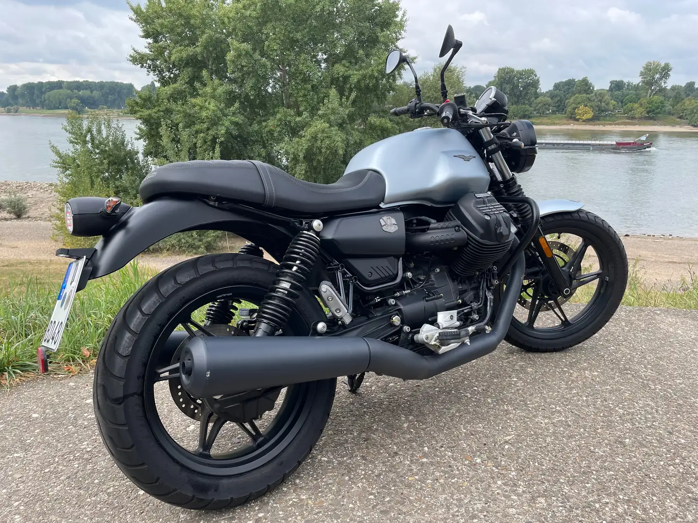 Moto Guzzi V 7 Niebieski - 1