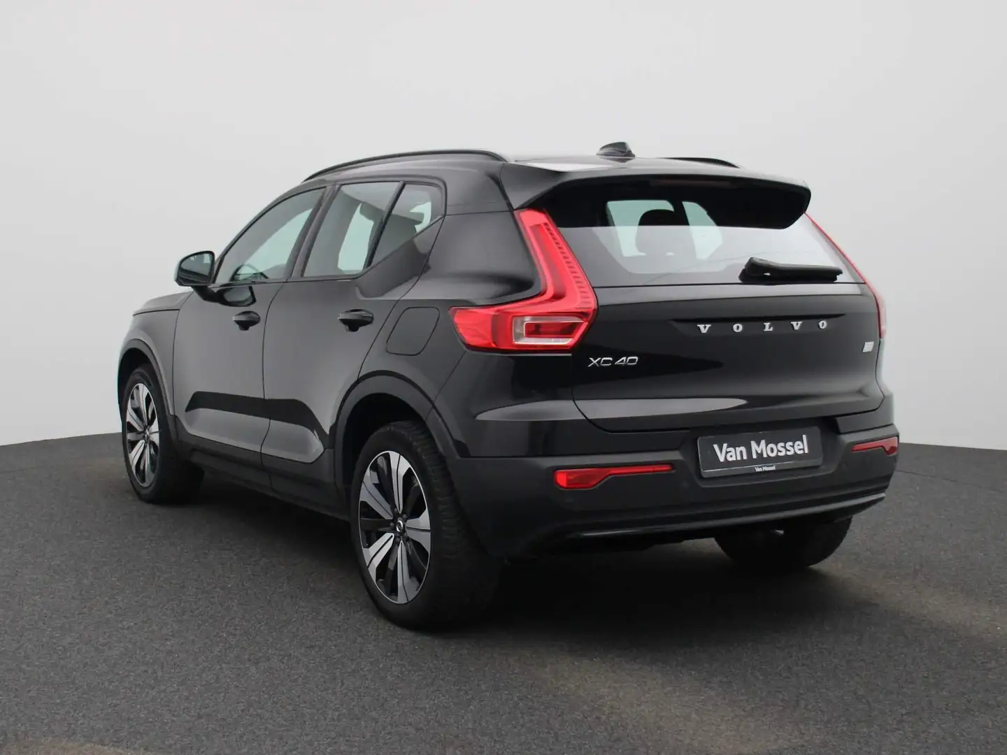 Volvo XC40 Recharge Core | Navigatie | Climate Control | Came Zwart - 2