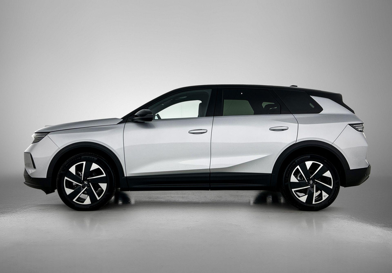 Opel Grandland 1.2 Turbo Hybrid GS Achteruitrijcamera / Apple Car — photo 2