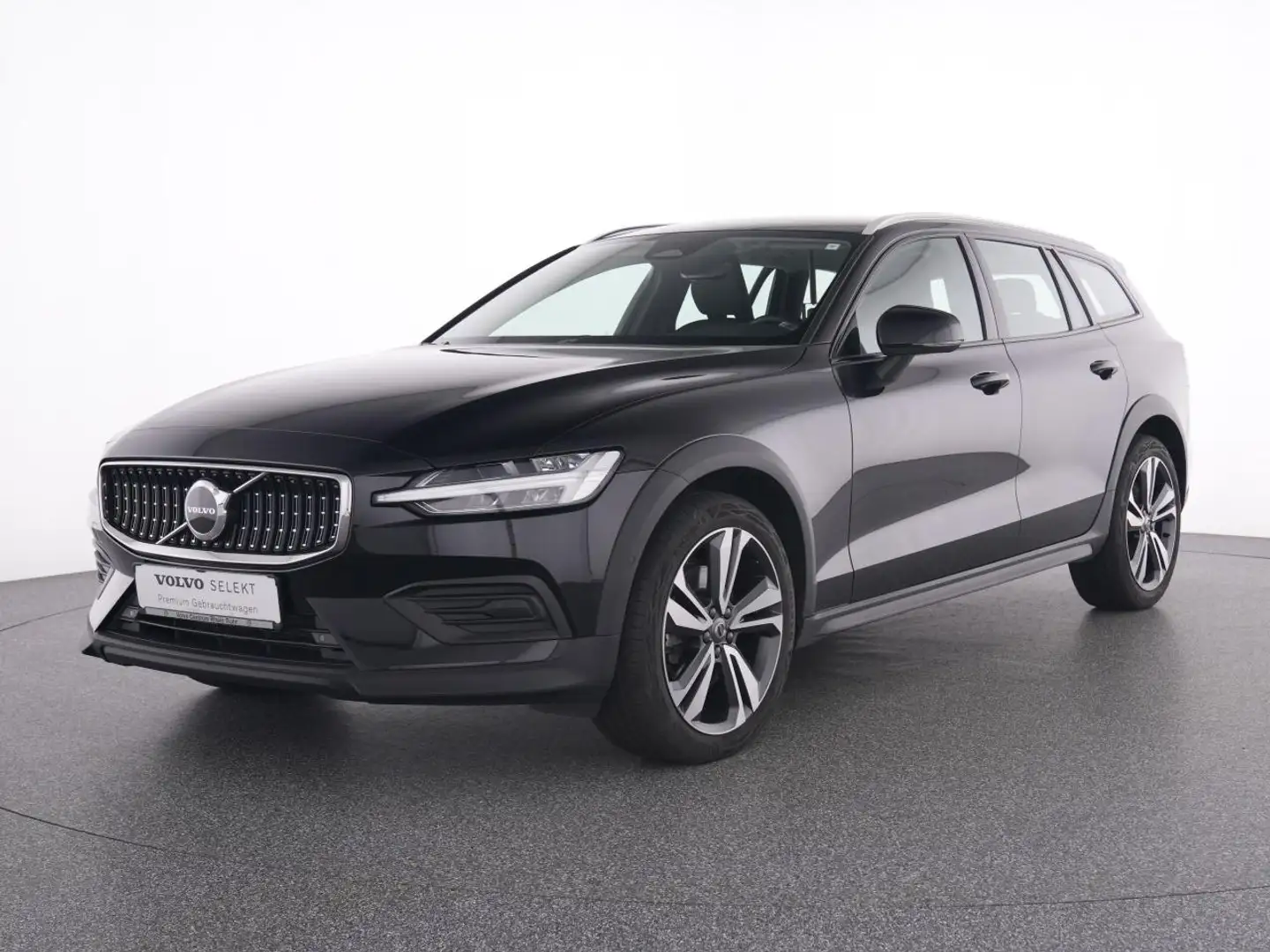 Volvo V60 Cross Country B4 AWD Plus+WINTER PAKET+19` Schwarz - 2