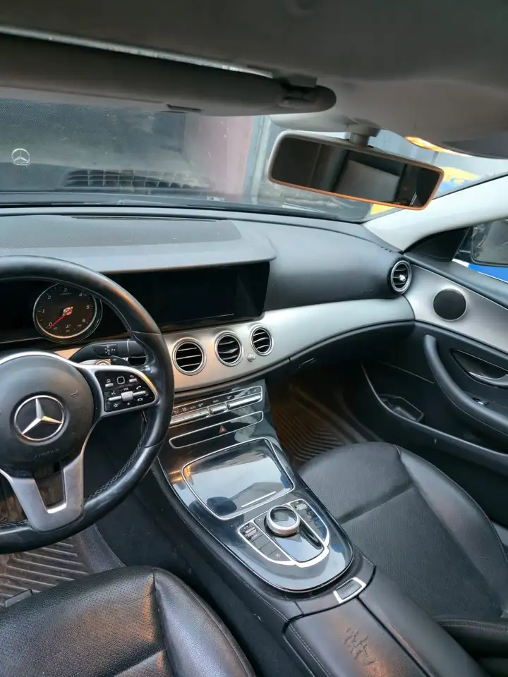 Mercedes-Benz E 200 CDI Classic, foto 5