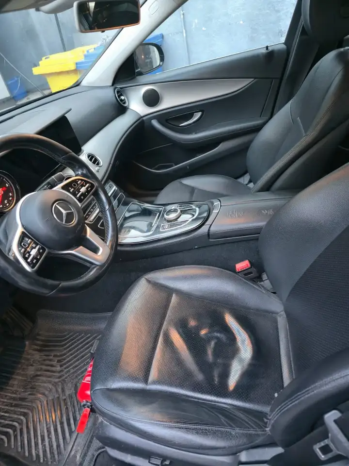 Mercedes-Benz E 200 CDI Classic, foto 2