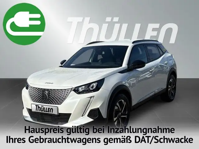 Peugeot 2008 E- Allure Pack Navi Wärmepumpe SHZ 11kW OBC