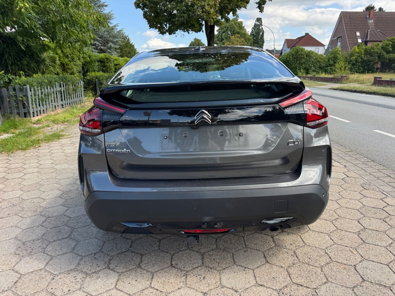Citroen C4 Lim. 1.2 Feel *Full-LED*Guter Zustand*wenigKM — photo 7