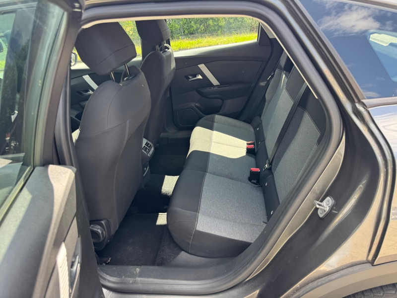 Citroen C4 Lim. 1.2 Feel *Full-LED*Guter Zustand*wenigKM — photo 12