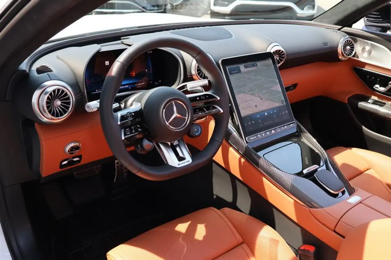 Mercedes-Benz SL снимка Mercedes-Benz SL