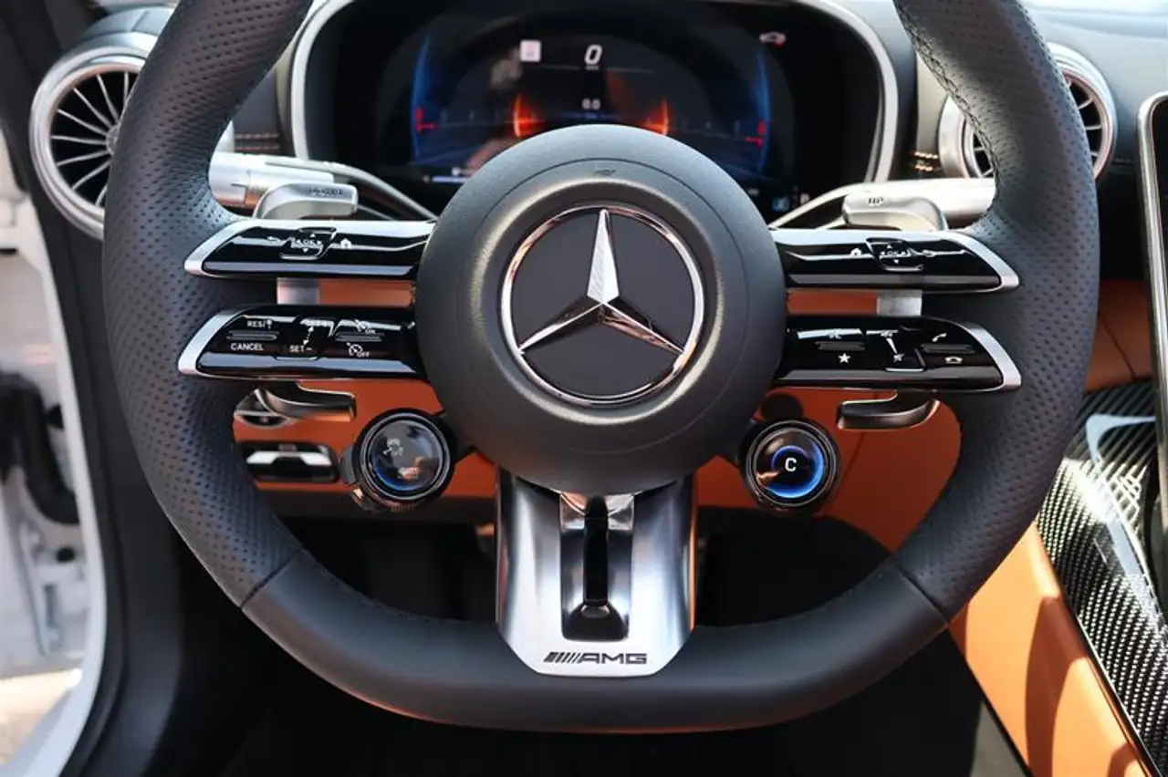 Mercedes-Benz SL снимка Mercedes-Benz SL