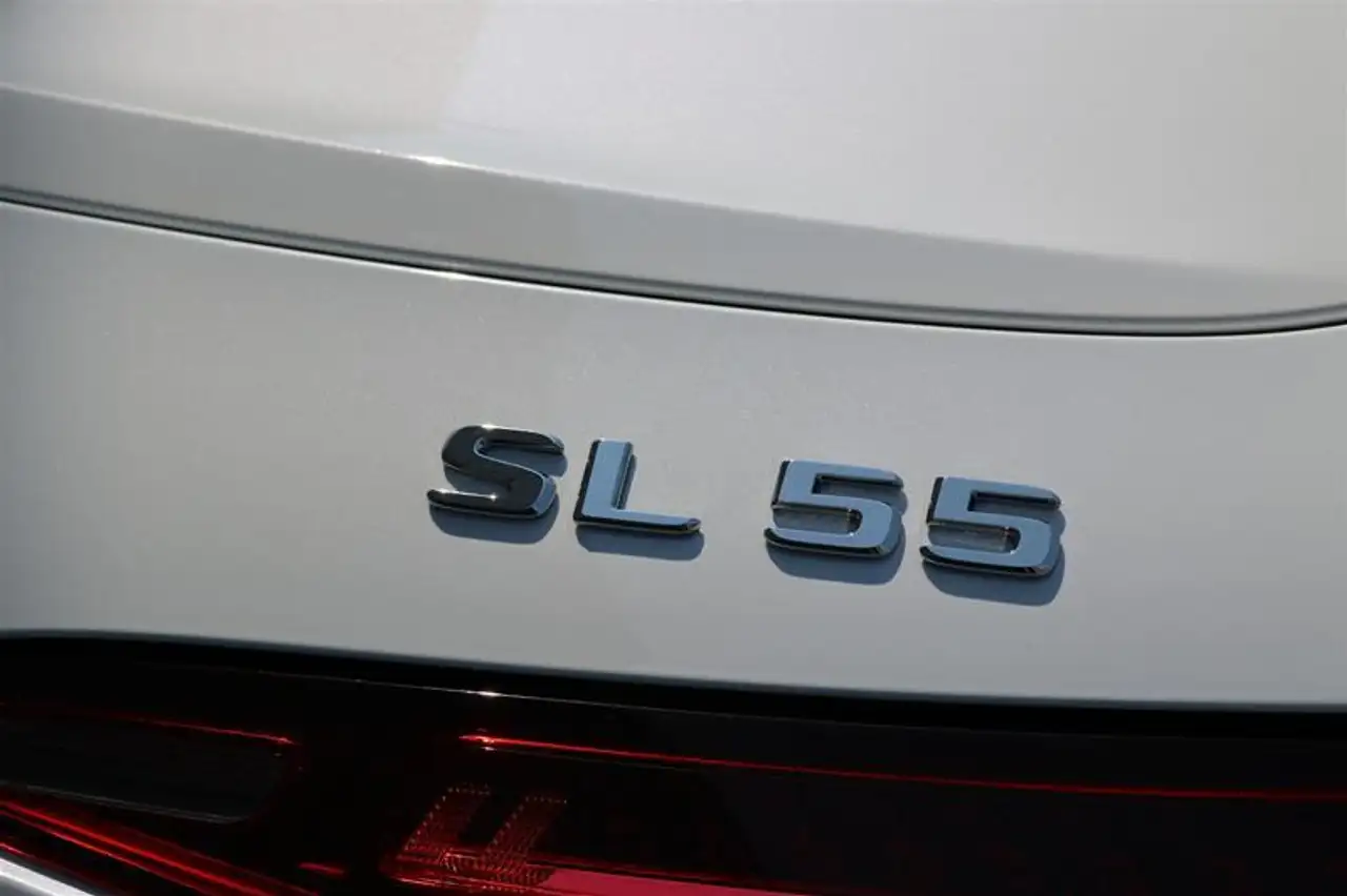 Mercedes-Benz SL снимка Mercedes-Benz SL