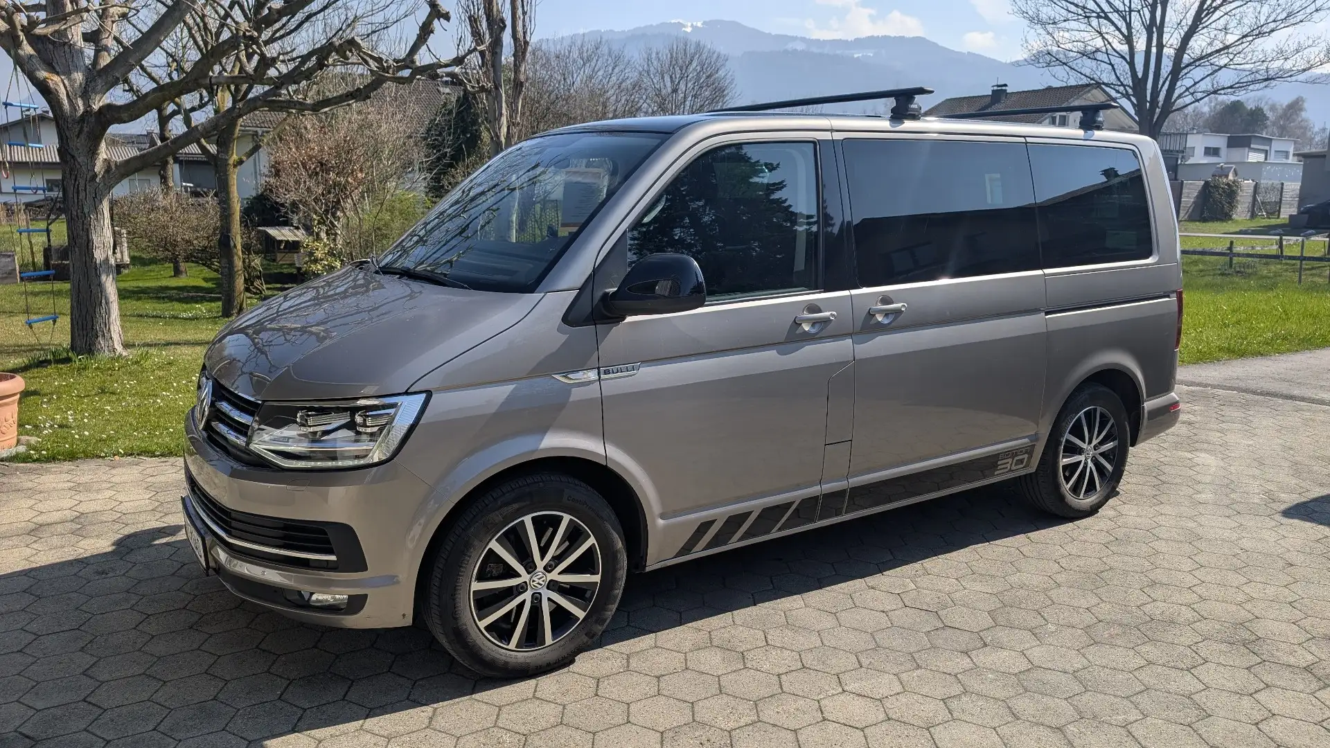 Volkswagen T6 Multivan Edition 30 2,0 TDI 4Motion DSG - 2