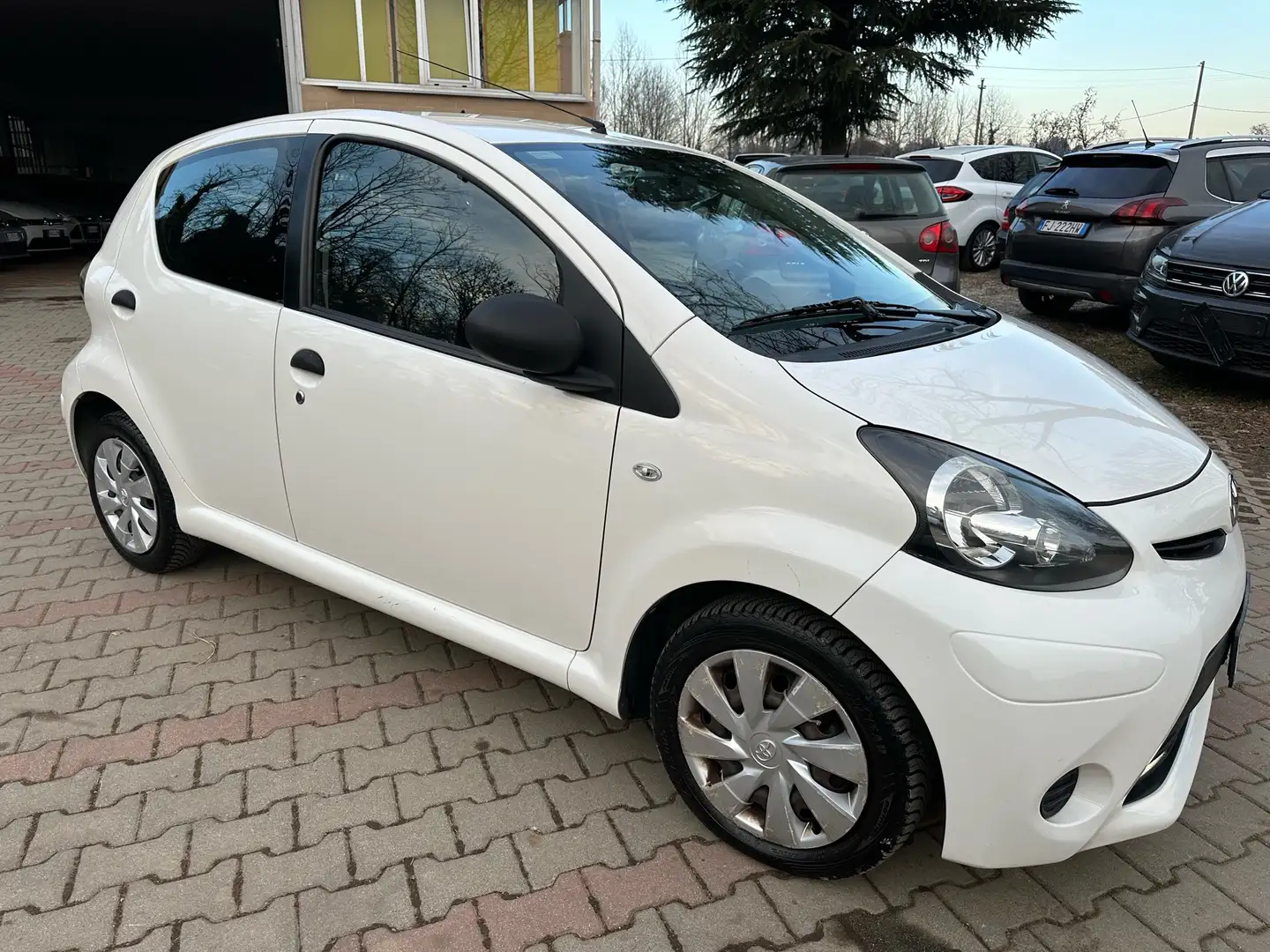 Toyota Aygo 5p 1.0 Active connect Bianco - 2