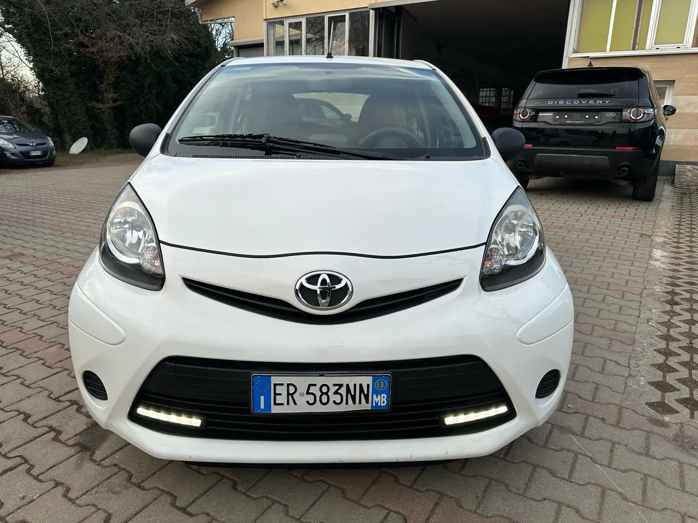 Toyota Aygo 5p 1.0 Active connect Bianco - 1