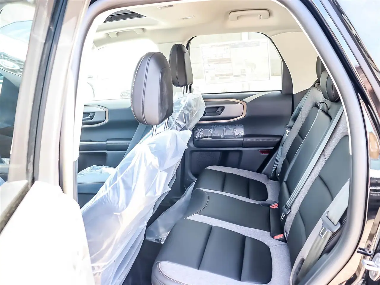 Ford Bronco Sport photo Ford Bronco Sport
