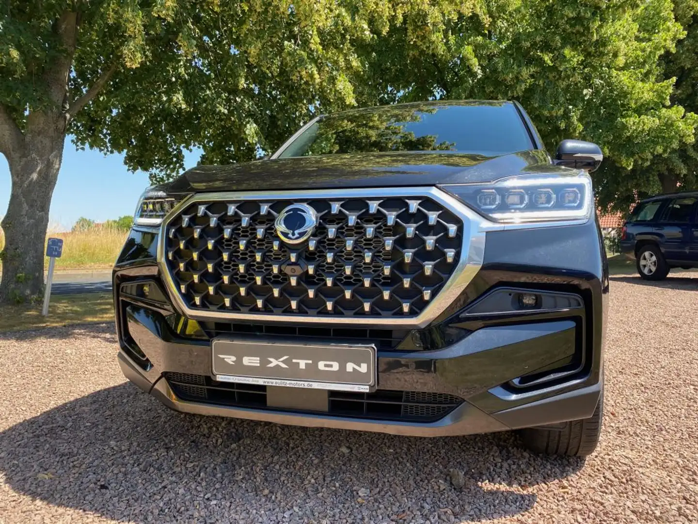 SsangYong Rexton 2.2 e-XDi 220 4WDAut. Sapphire Schwarz - 1