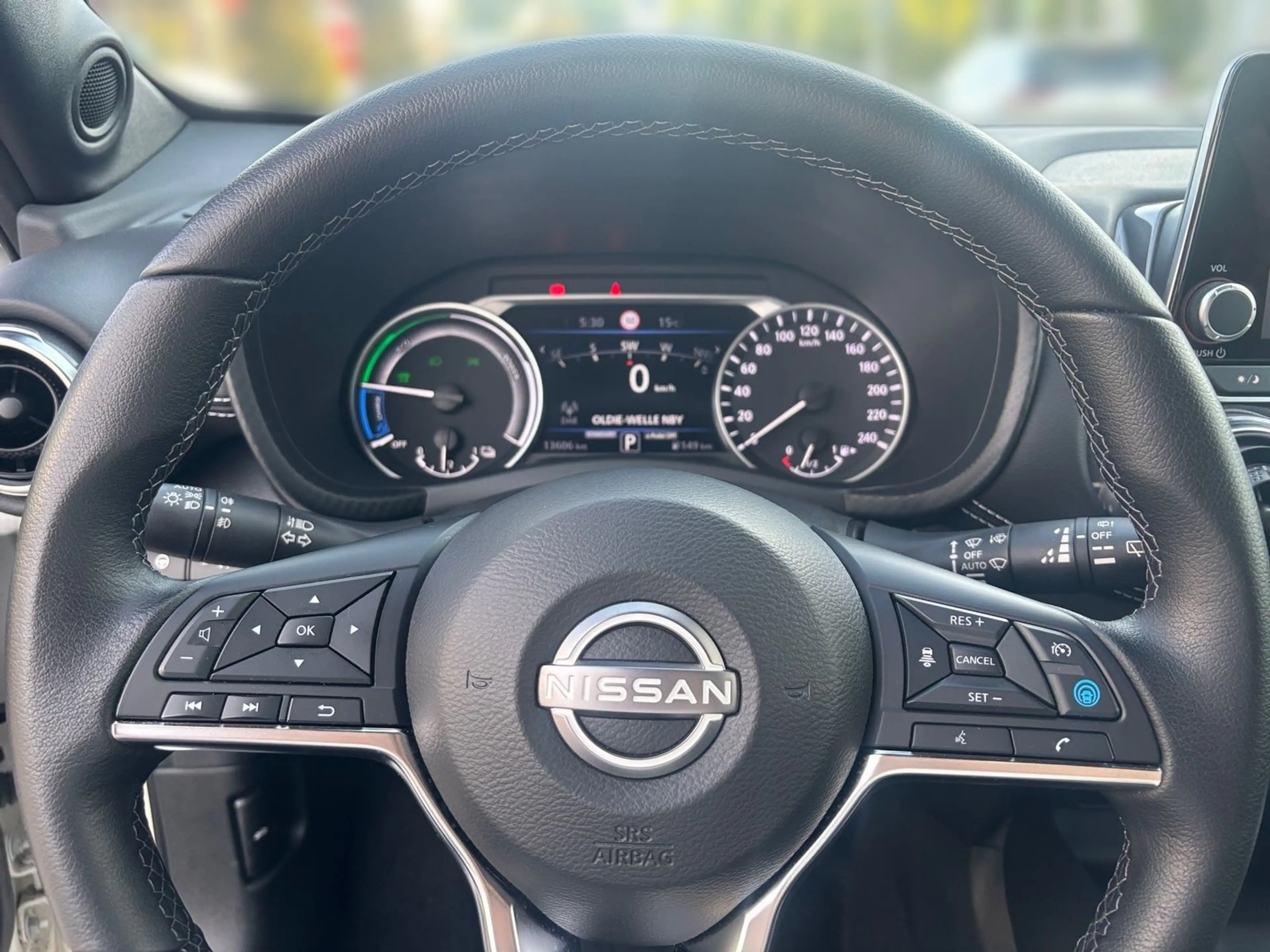 Nissan Juke 1.6 Hybrid 4AMT Automatik N-Connecta — photo 8