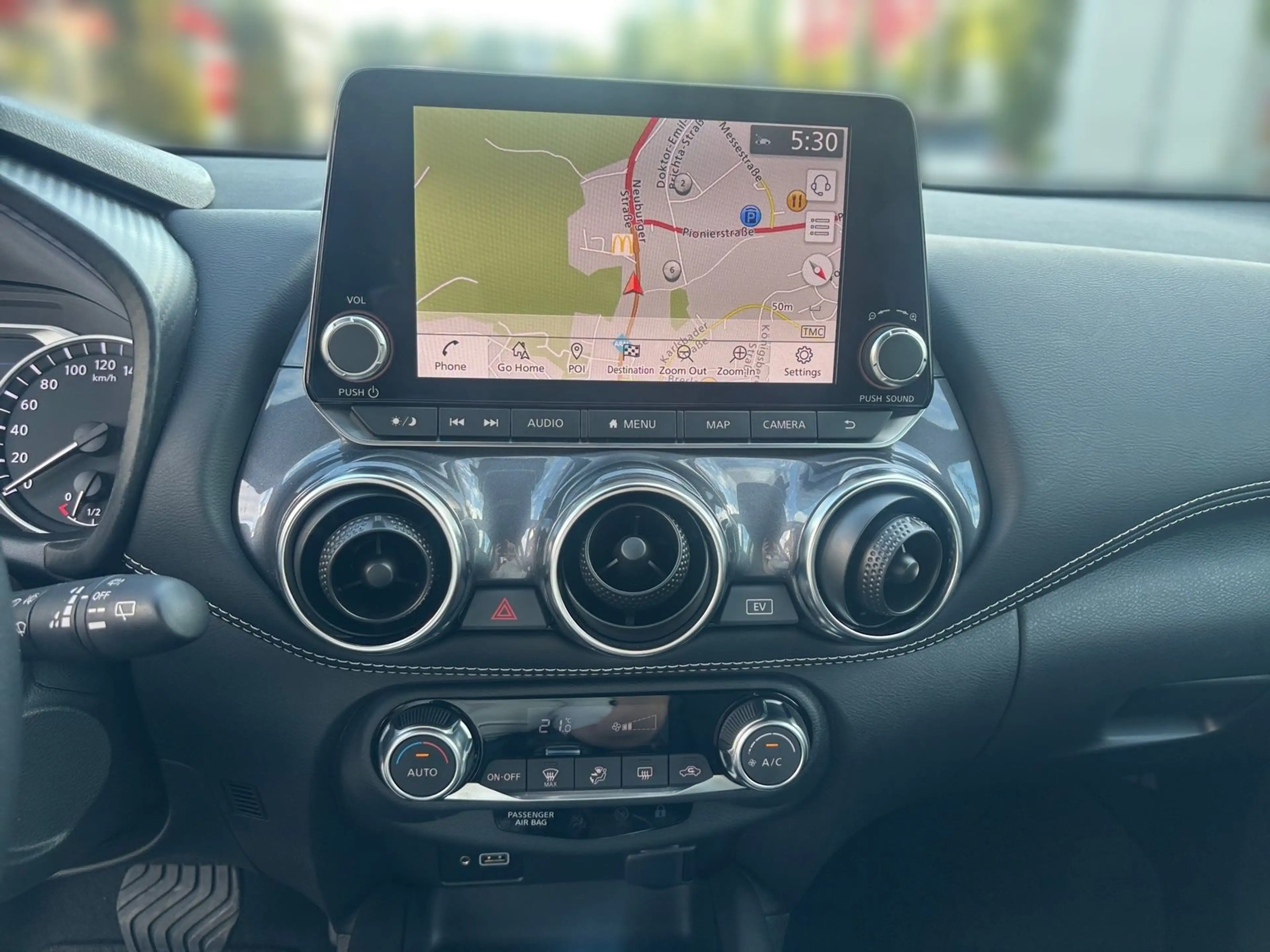 Nissan Juke 1.6 Hybrid 4AMT Automatik N-Connecta — photo 9