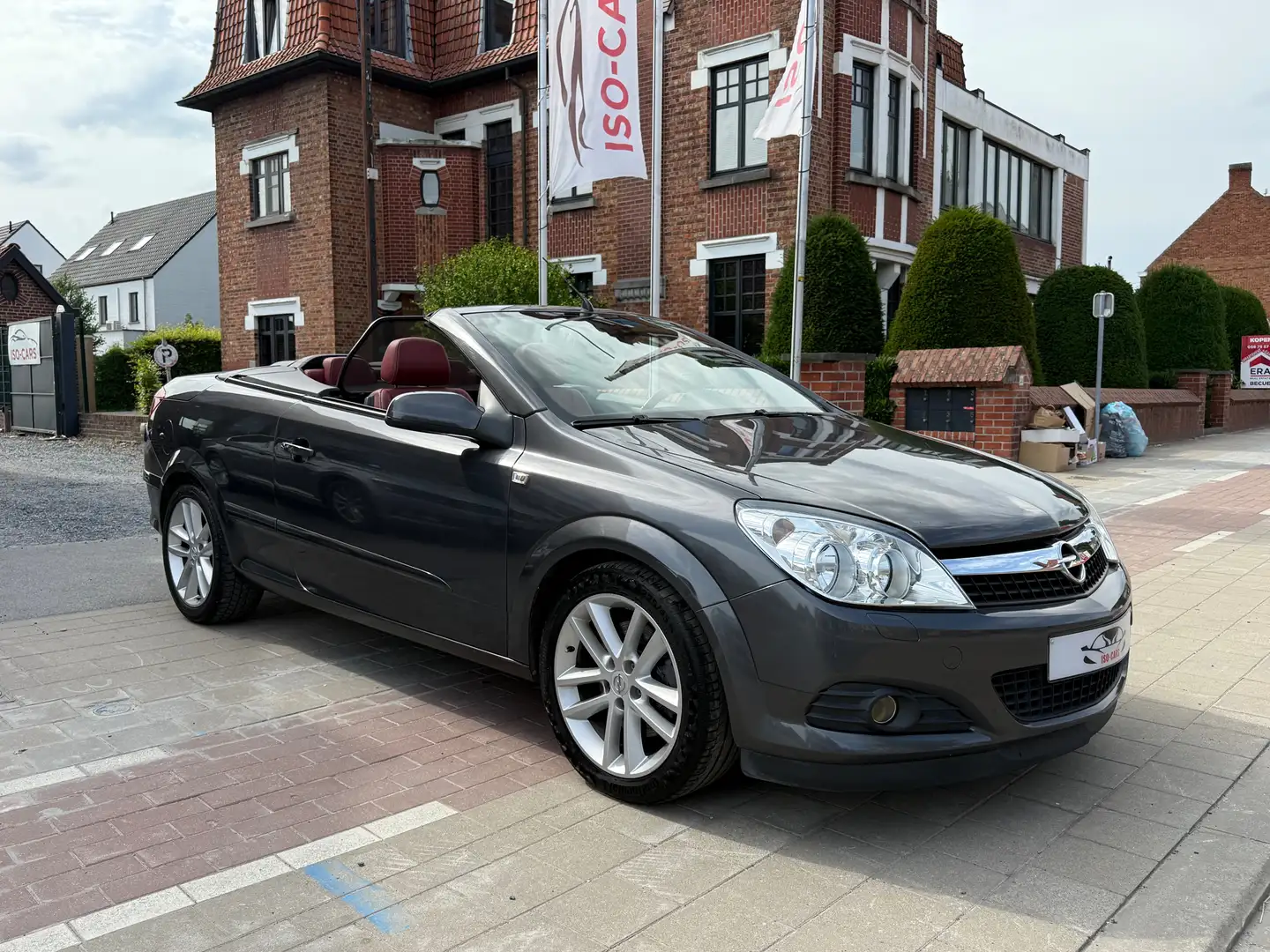 Opel Astra TwinTop 1.9 CDTi Enjoy FAP // AIRCO // KEYLESS // Gris - 2