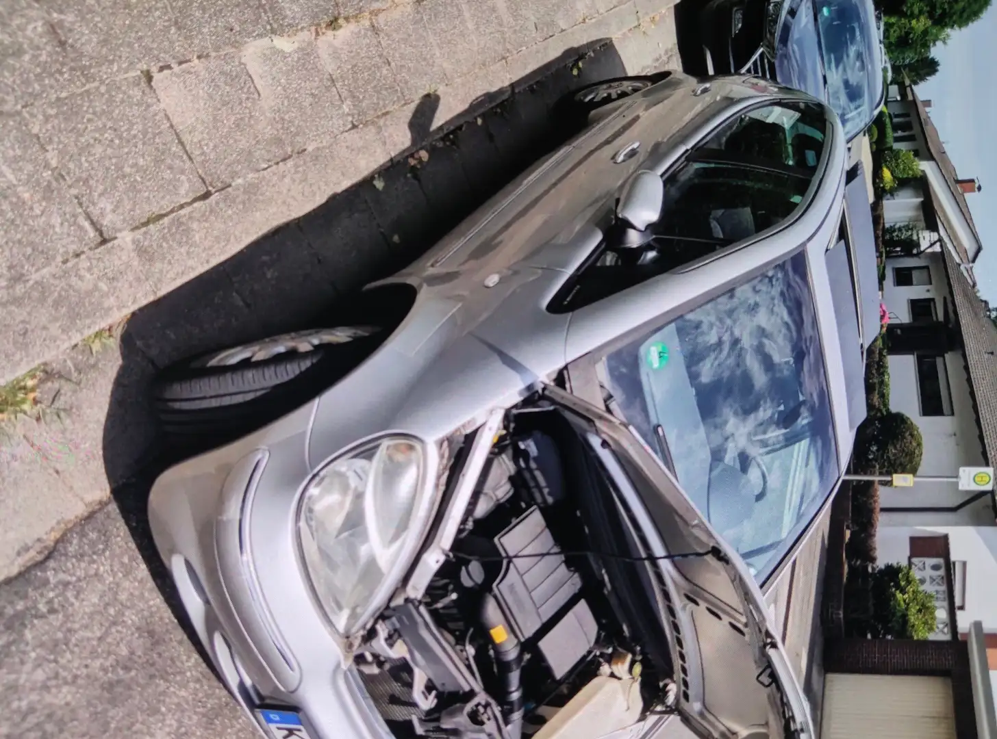 Mercedes-Benz A 190 A 190 L Elegance - 2