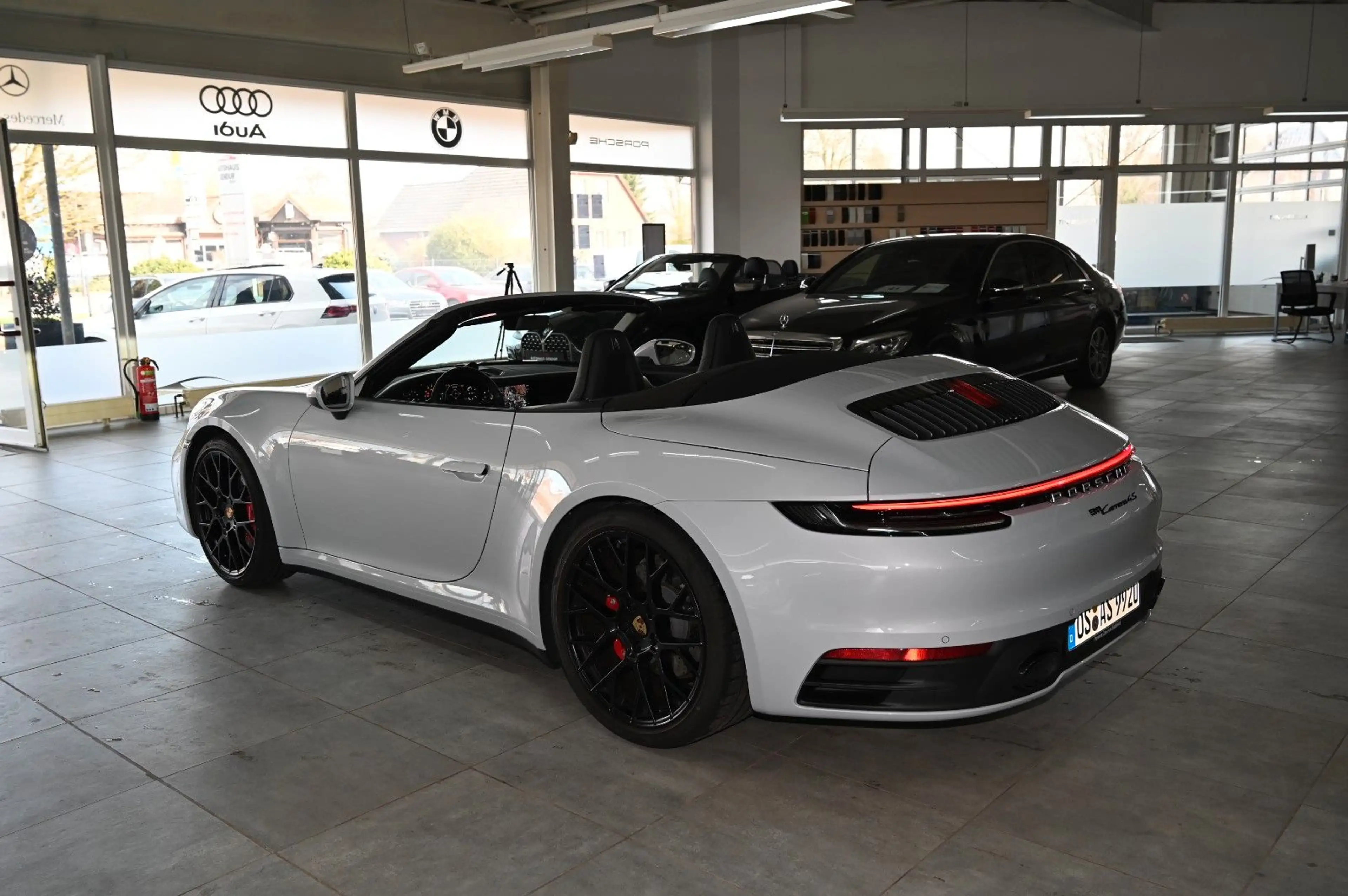 Porsche 992 911 Carrera 4S Cabriolet/ LIFT/CHRONO/HA-LENKUNG — photo 4