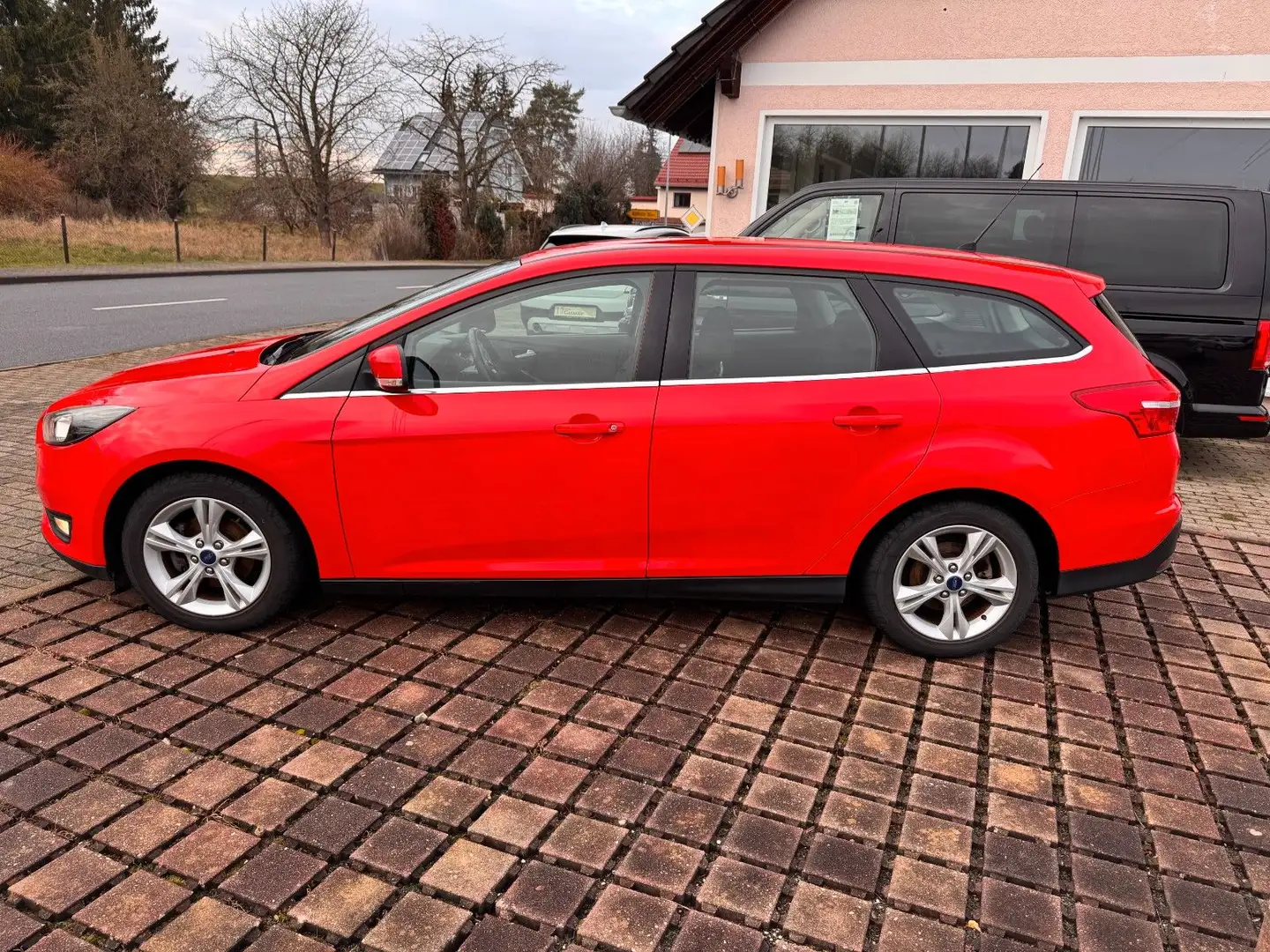 Ford Focus 1,0 EcoBoost Rouge - 2