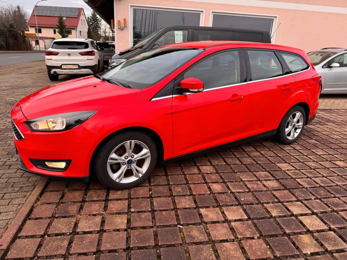 Ford Focus 1,0 EcoBoost Rouge - 1