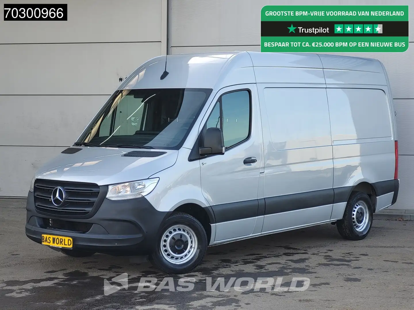Mercedes-Benz Sprinter 315 CDI Automaat L2H2 150PK Airco Camera Parkeerse - 1
