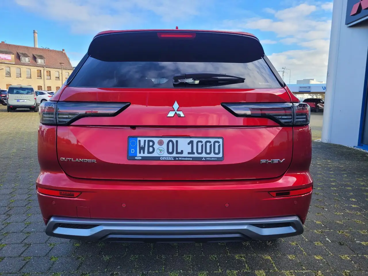 Mitsubishi Outlander 2025