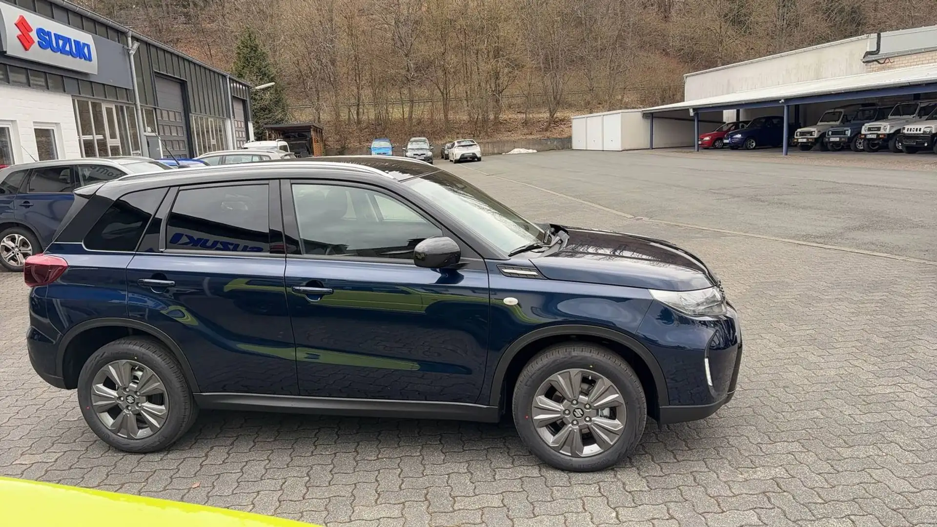 Suzuki Vitara 1,5 AGS 4x4 Comfort Voll-Hybrid*5 J.Garan Blau - 2