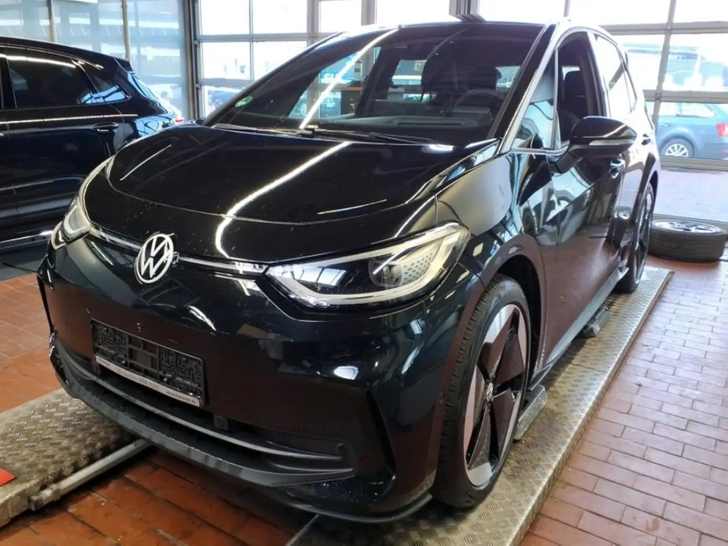 Volkswagen ID.3 Pro Performance AHK WÄPU ACC Matrix Schwarz - 2