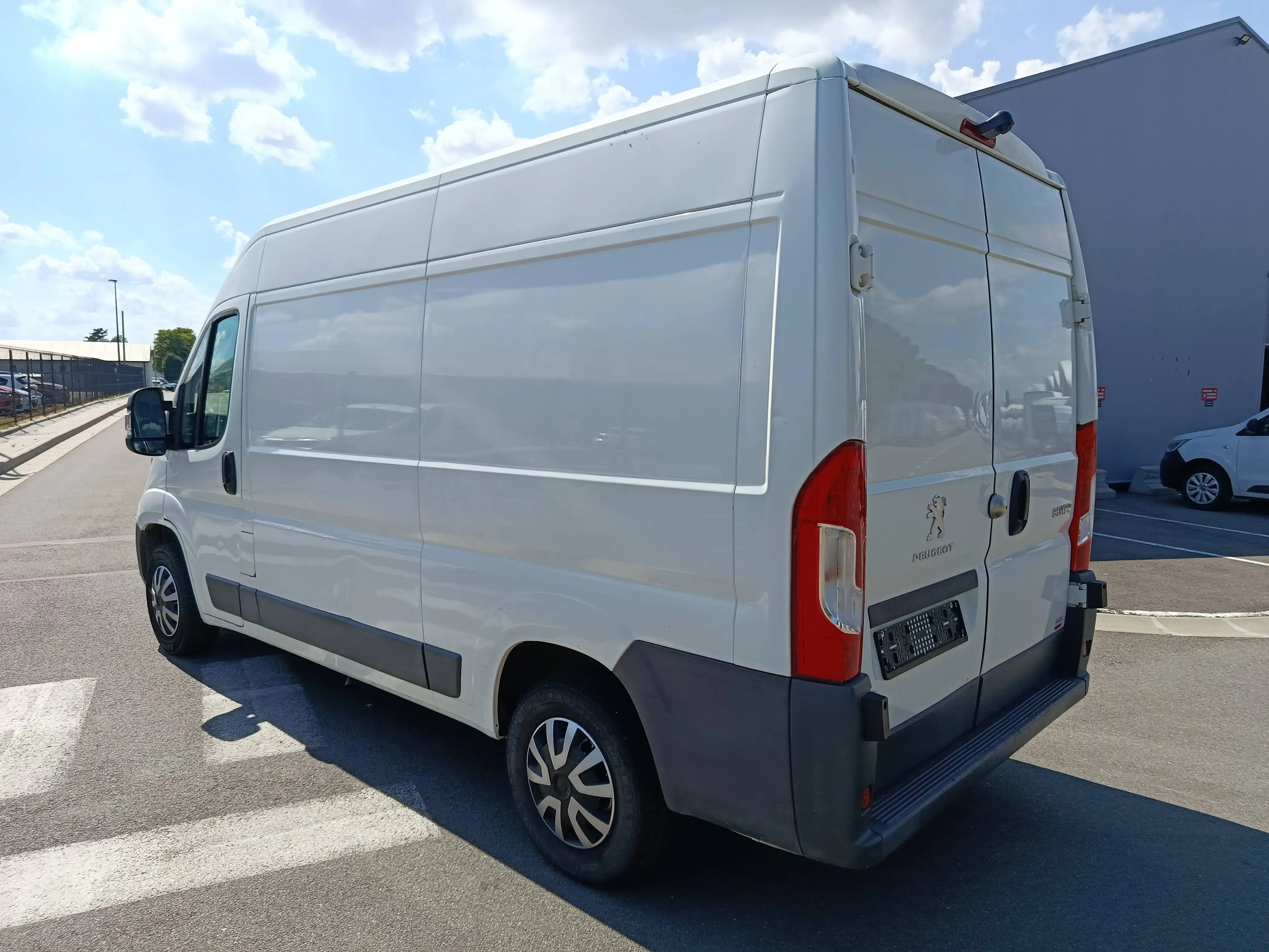 Peugeot Boxer 2.2 HDi L2H2 Pack CD-Airco — photo 4