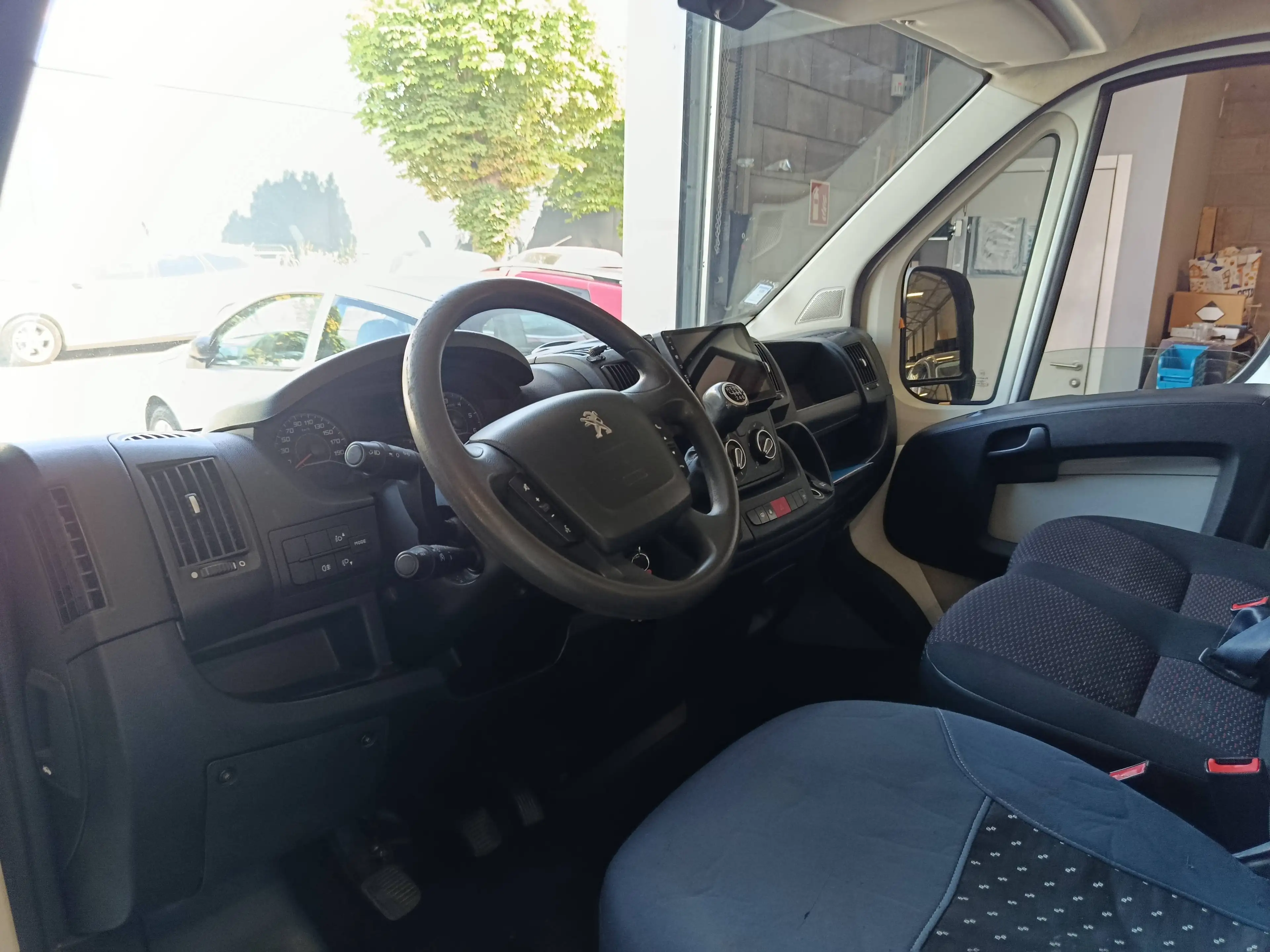 Peugeot Boxer 2.2 HDi L2H2 Pack CD-Airco — photo 8