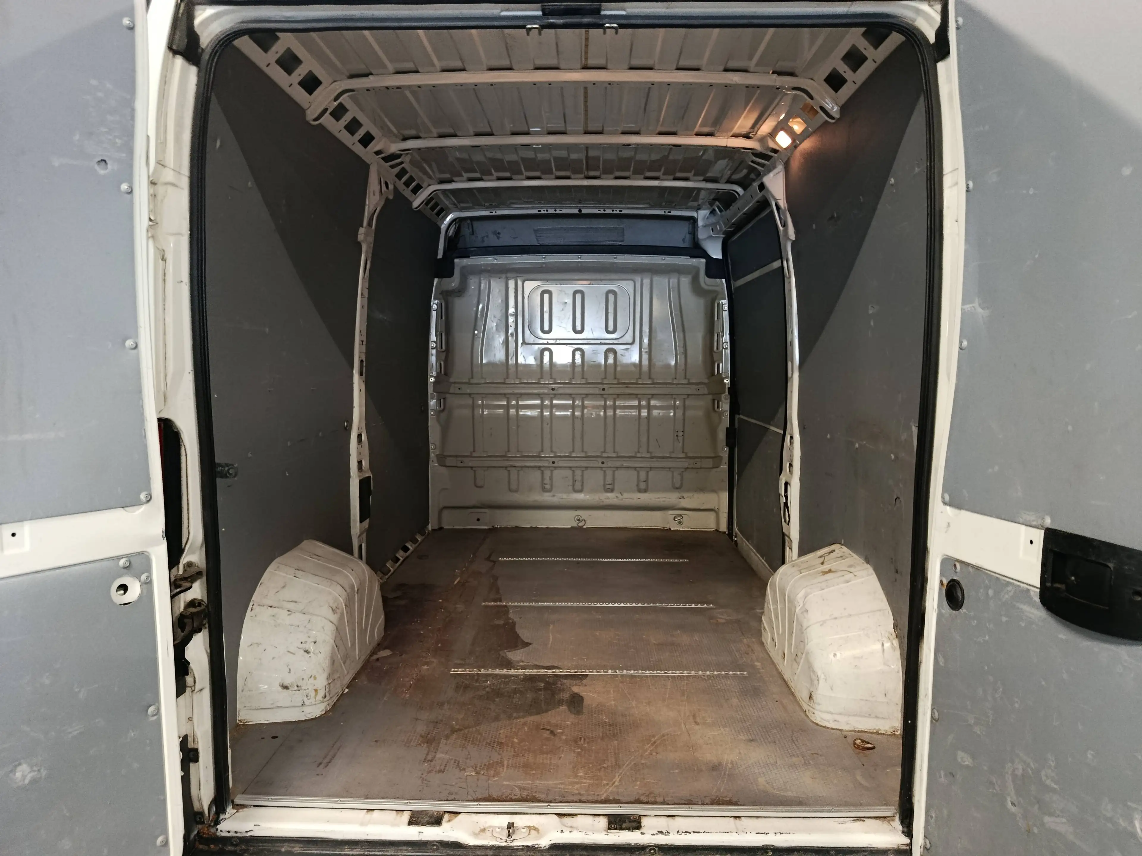 Peugeot Boxer 2.2 HDi L2H2 Pack CD-Airco — photo 10