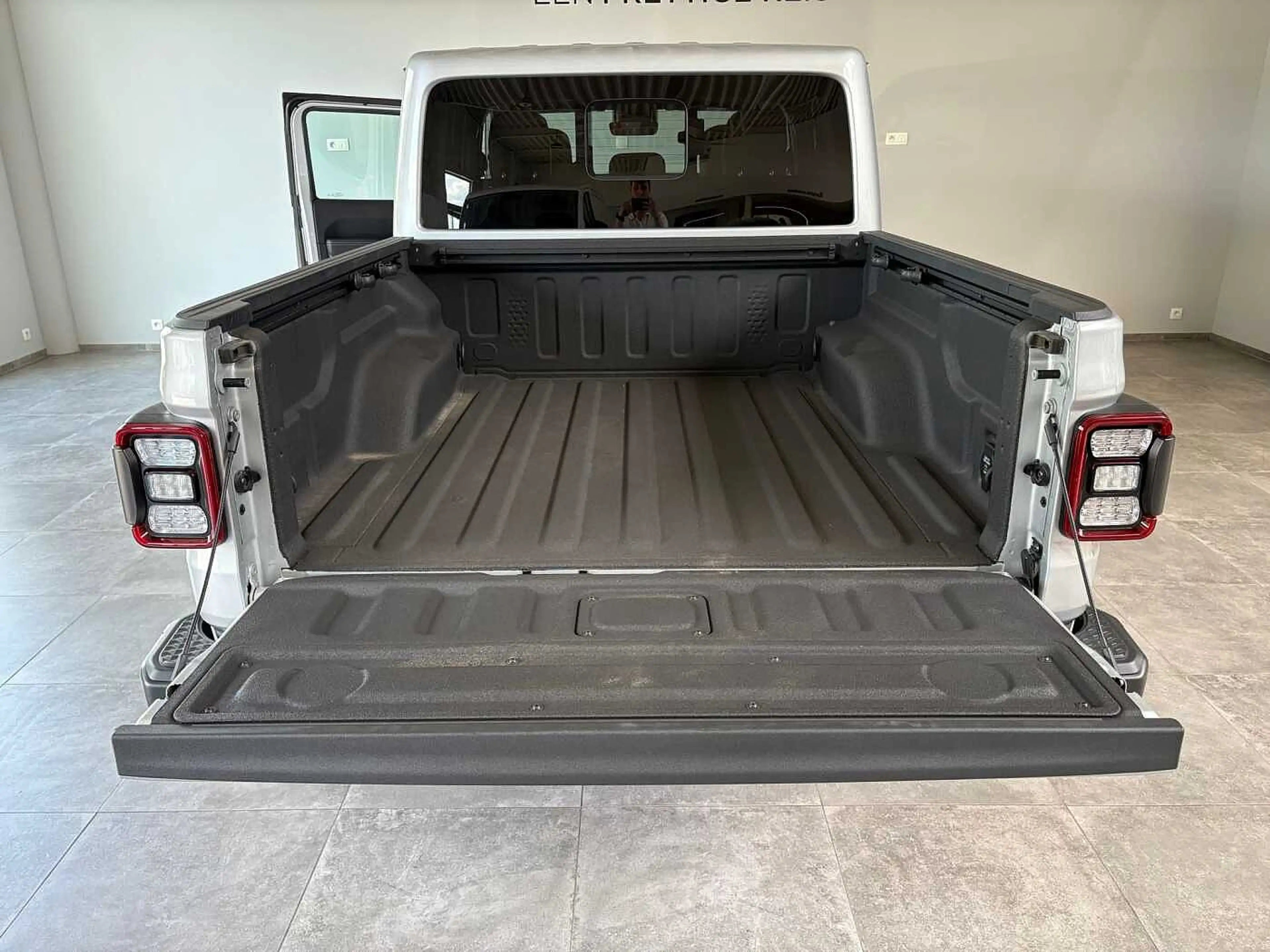 Jeep Gladiator CRD L VRACHT € 57.769 + BTW 3.0 V6 4WD ATX Overlan — photo 13